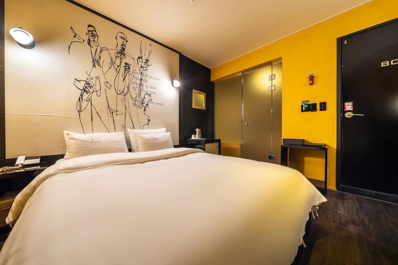 Guri Lexy Hotel Exterior photo
